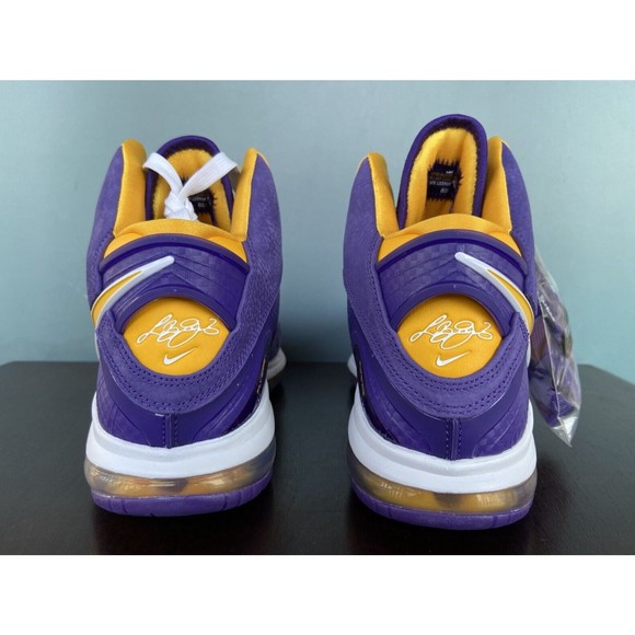 Nike Lebron VIII 8 QS \